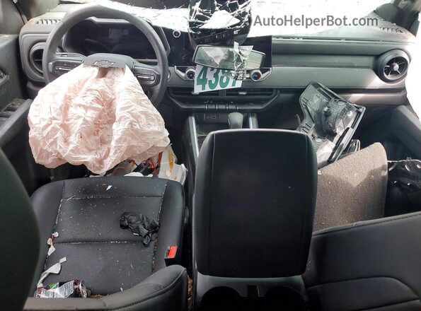 1GCPTEEK7R1310764 2024 CHEVROLET COLORADO Black Widok deski rozdzielczej
