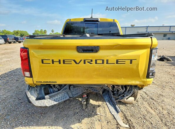 1GCPTEEK8P1160242 2023 CHEVROLET COLORADO Yellow Vista trasera