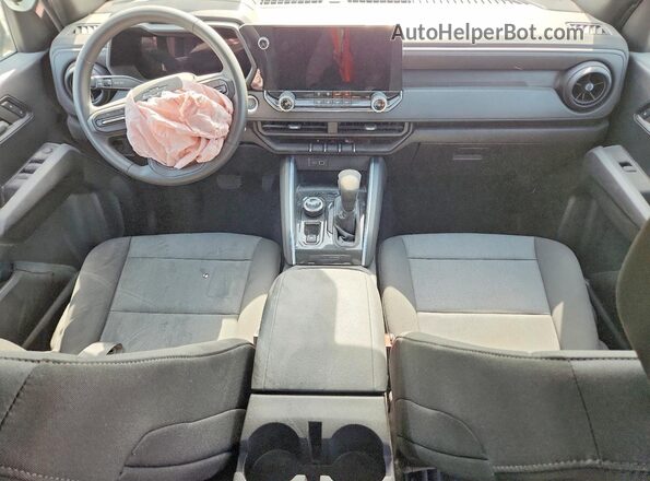 1GCPTEEK9R1266881 2024 CHEVROLET COLORADO White Widok deski rozdzielczej