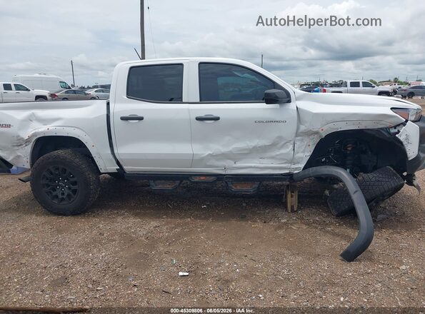 1GCPTEEK9R1304030 2024 CHEVROLET COLORADO Белый Вид спереди