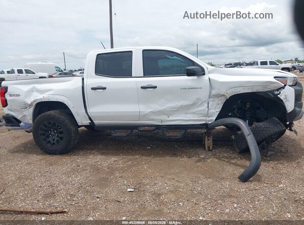1GCPTEEK9R1304030 2024 CHEVROLET COLORADO Белый Вид щитка приборов
