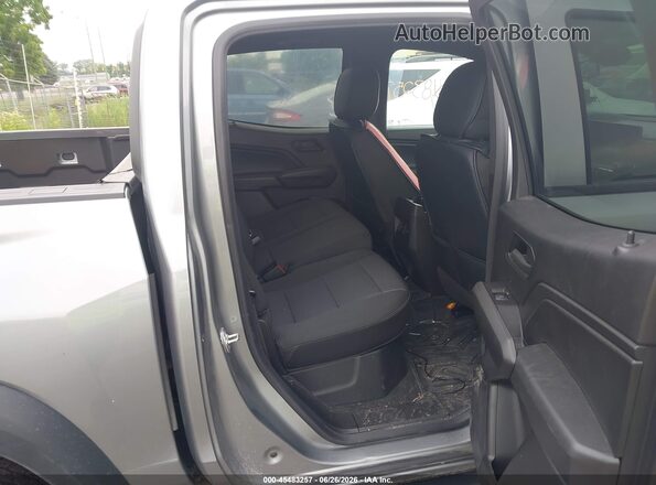 1GCPTEEKXR1195786 2024 CHEVROLET COLORADO Серебряный Вид наклейки с VIN-кодом