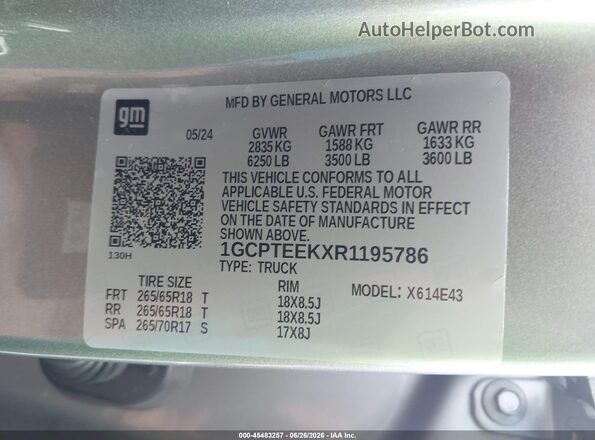 1GCPTEEKXR1195786 2024 CHEVROLET COLORADO Серебряный Вид подкапотного пространства