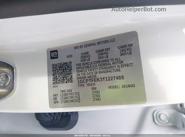 1GCPTFEK3T1227488 2026 CHEVROLET COLORADO White Vista del compartimento del motor