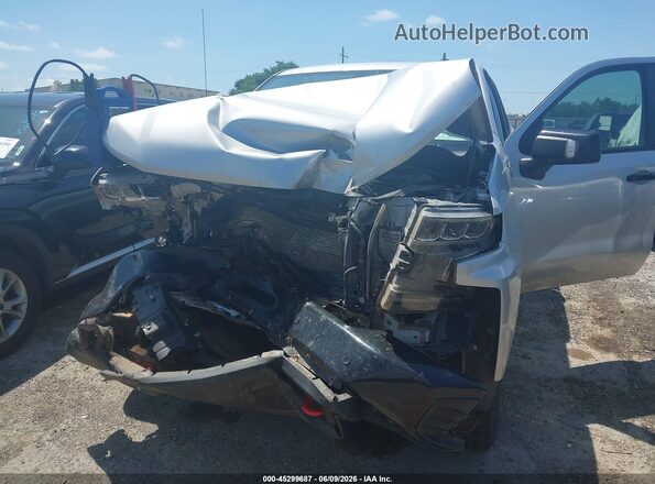 1GCPYFED0LZ320814 2020 CHEVROLET SILVERADO Silver Widok z przodu