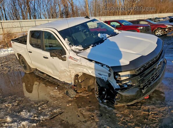 1GCPYFED1MZ157219 2021 CHEVROLET SILVERADO White Front right