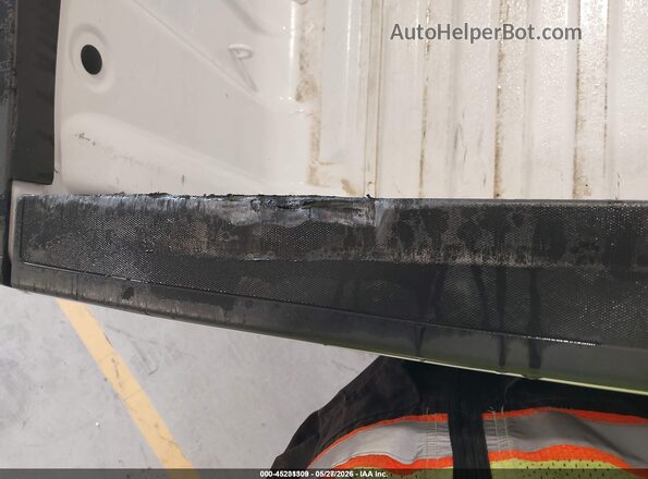 1GCRCNEC7HZ158292 2017 CHEVROLET SILVERADO White Widok z przodu