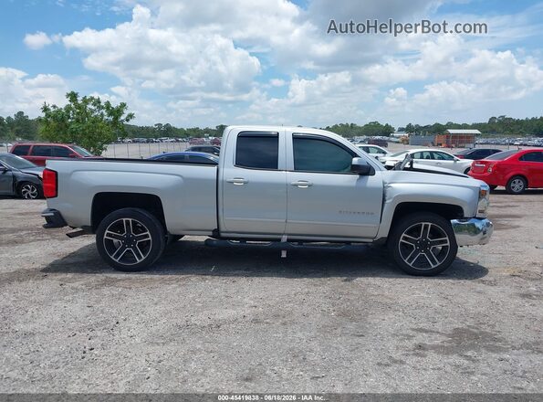 1GCRCREH0HZ343402 2017 CHEVROLET SILVERADO Silver Rear interior view