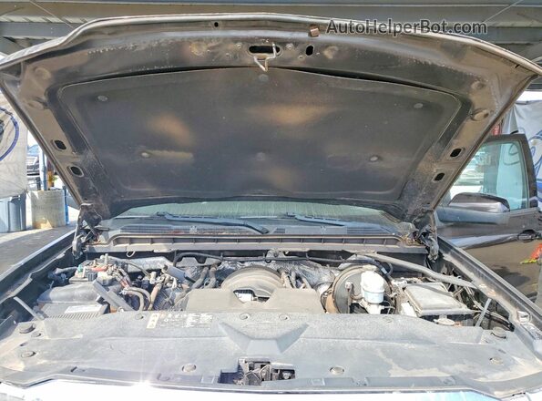 1GCRCREH9JZ327477 2018 CHEVROLET SILVERADO Tan Вид задньої частини салону