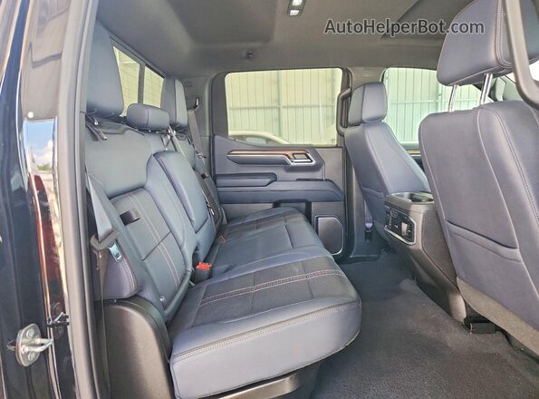 1GCUDJE85RZ112795 2024 CHEVROLET SILVERADO Black Widok tylnych siedzeń