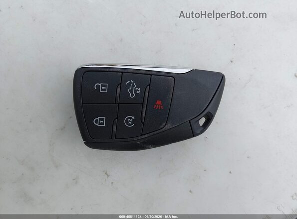 1GCUKEE83TZ287583 2026 CHEVROLET SILVERADO Gray Widok deski rozdzielczej