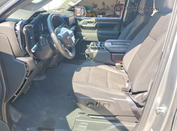 1GCUKEED2TZ144752 2026 CHEVROLET SILVERADO Silver Սալոնի դիմացի տեսք