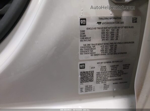 1GCUKEED5TZ251925 2026 CHEVROLET SILVERADO Beige Engine compartment view