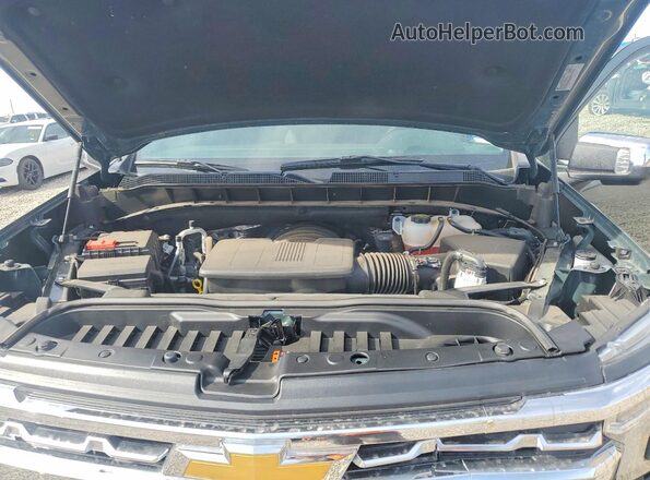 1GCUKGED4TZ157790 2026 CHEVROLET SILVERADO Green Вид задньої частини салону