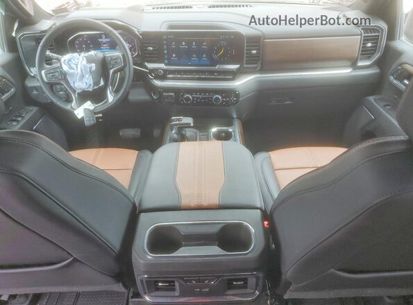 1GCUKJED5SZ262415 2025 CHEVROLET SILVERADO Красный Вид панели приборов