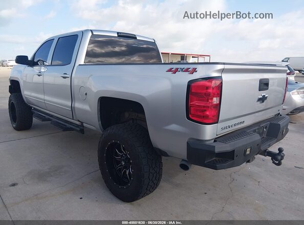 1GCUKREC6JF149885 2018 CHEVROLET SILVERADO Серебряный Задняя левая четверть