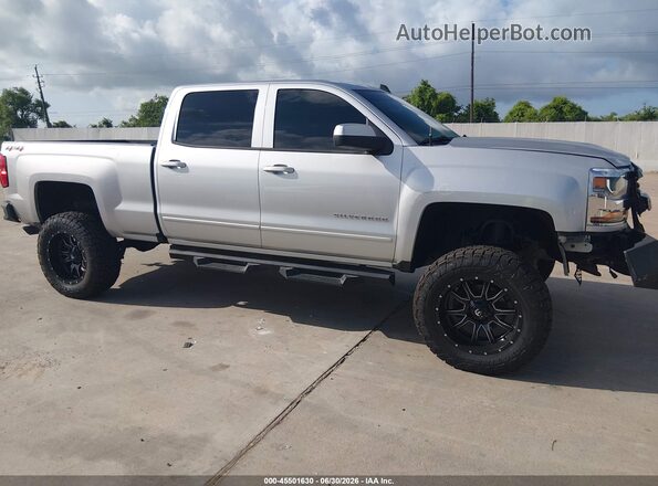 1GCUKREC6JF149885 2018 CHEVROLET SILVERADO Серебряный Вид задней части салона