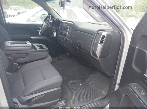 1GCUKRECXHF224565 2017 CHEVROLET SILVERADO Серебряный Вид салона спереди