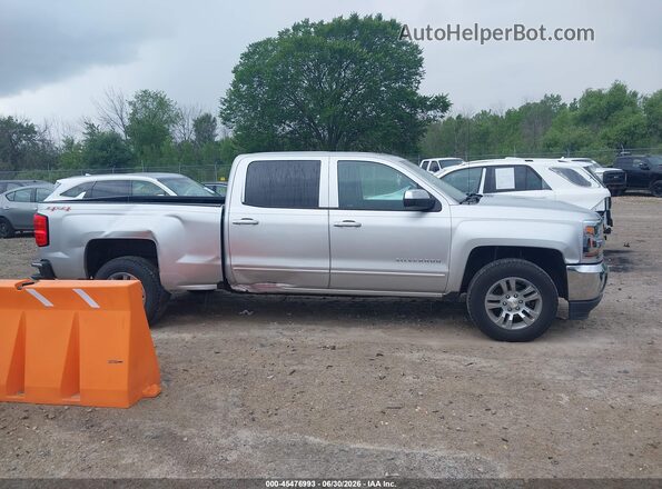 1GCUKRECXHF224565 2017 CHEVROLET SILVERADO Серебряный Вид задней части салона