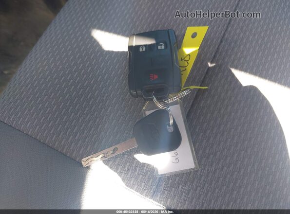 1GCVKNEC3HZ154743 2017 CHEVROLET SILVERADO Silver Вид панелі приладів