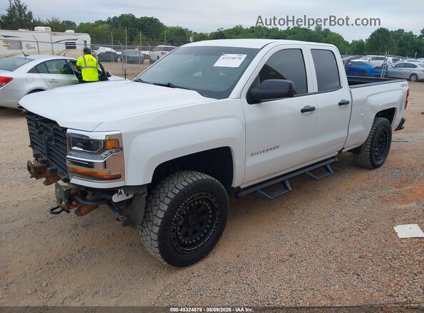 1GCVKNEH2JZ353090 2018 CHEVROLET SILVERADO White Front left