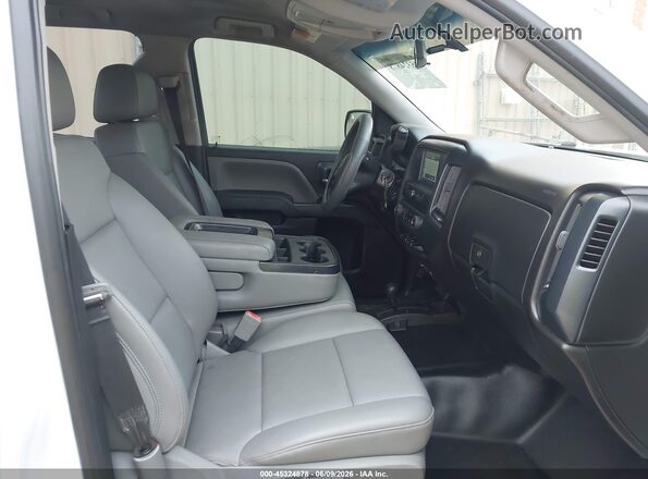 1GCVKNEH2JZ353090 2018 CHEVROLET SILVERADO White Front interior view