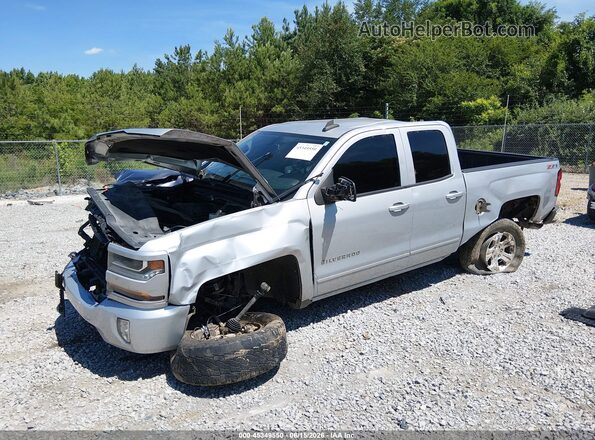 1GCVKREC2HZ138685 2017 CHEVROLET SILVERADO Silver Przód lewy