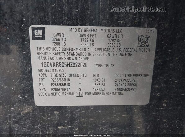 1GCVKREC5HZ322020 2017 CHEVROLET SILVERADO Black Widok komory silnika