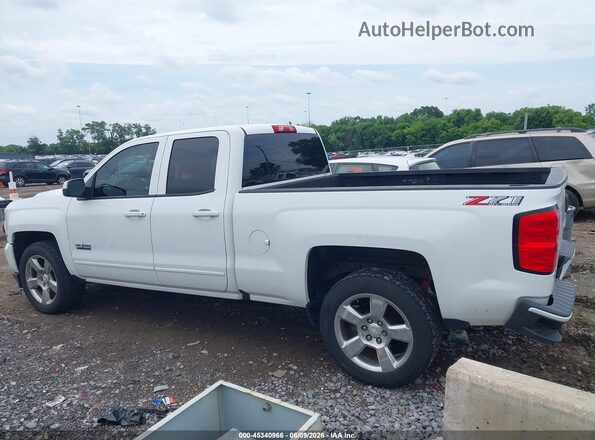1GCVKREC6JZ236785 2018 CHEVROLET SILVERADO White 360 interior view