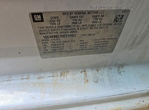 1GCVKREC7HZ218953 2017 CHEVROLET SILVERADO White Engine compartment view