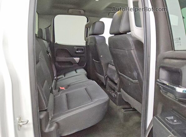 1GCVKREC7HZ218953 2017 CHEVROLET SILVERADO White Rear seats view