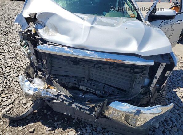 1GCVKREC7JZ135299 2018 CHEVROLET SILVERADO White Vista interior trasera