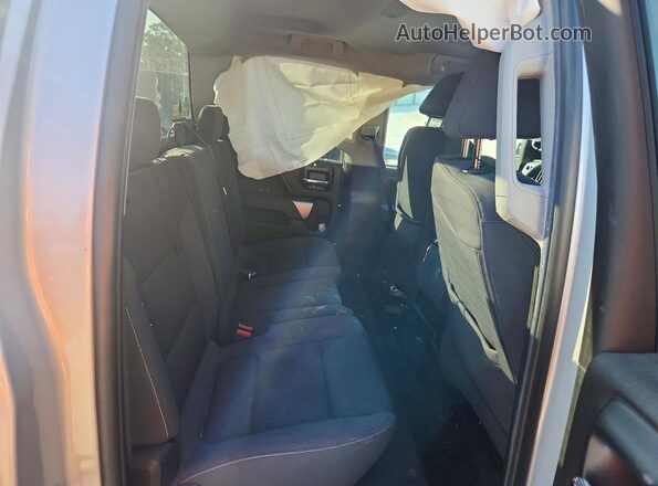 1GCVKREC7JZ207408 2018 CHEVROLET SILVERADO Silver Vista de los asientos traseros