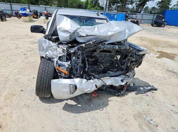 1GCVKREC7JZ207408 2018 CHEVROLET SILVERADO Silver Vista interior trasera