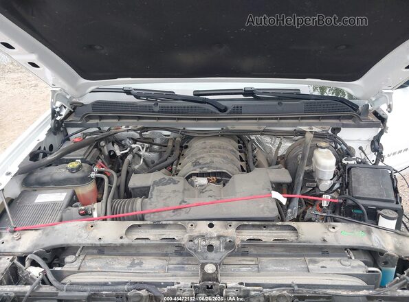1GCVKREC8JZ206929 2018 CHEVROLET SILVERADO White Widok z tyłu