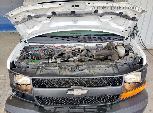 1GCWGAF13H1207418 2017 CHEVROLET EXPRESS White Вид підкапотного простору