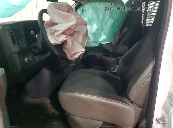 1GCWGAF73M1241552 2021 CHEVROLET EXPRESS White Front interior view