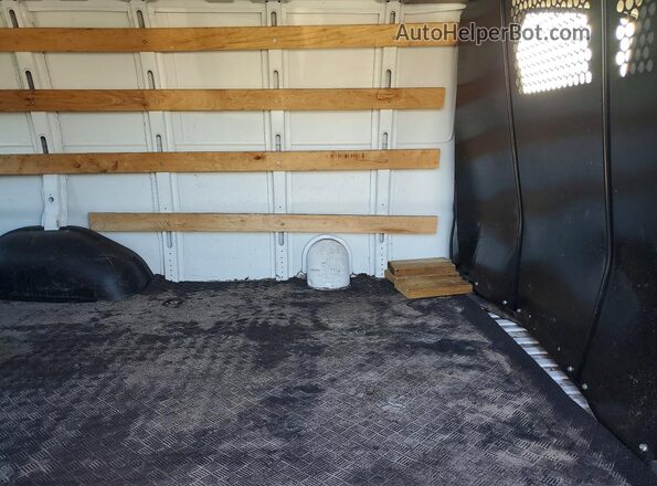1GCWGAF74N1195134 2022 CHEVROLET EXPRESS White Rear interior view