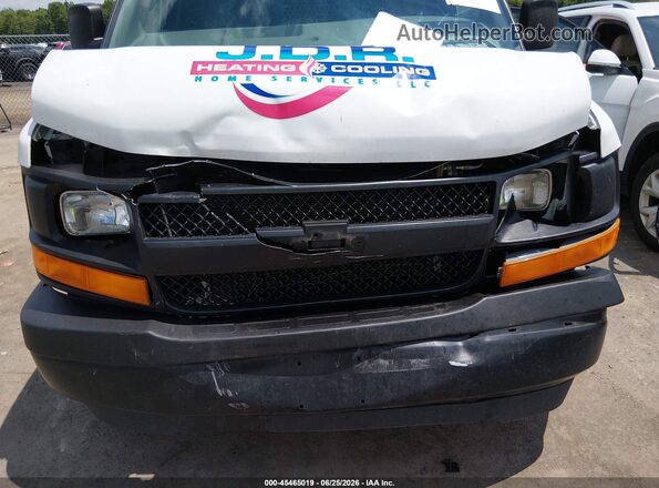 1GCWGAFF1H1348578 2017 CHEVROLET EXPRESS White Front view