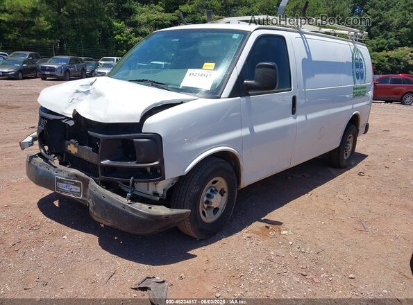 1GCWGAFF1H1349519 2017 CHEVROLET EXPRESS White Vista tres cuartos delantera izquierda