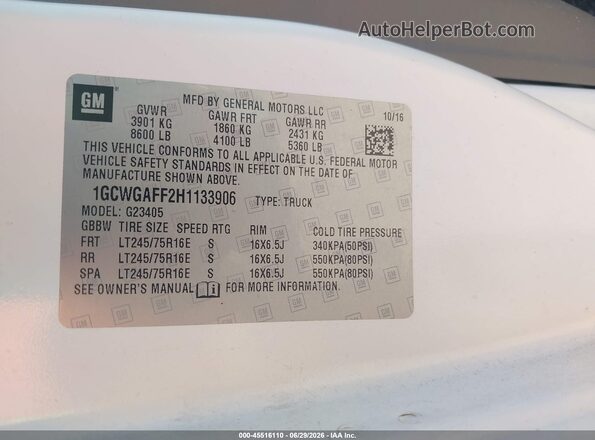 1GCWGAFF2H1133906 2017 CHEVROLET EXPRESS White Widok komory silnika