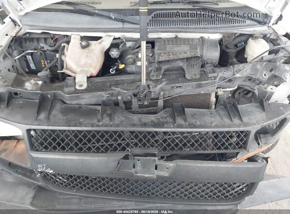 1GCWGAFF5G1120243 2016 CHEVROLET EXPRESS White Вид ззаду