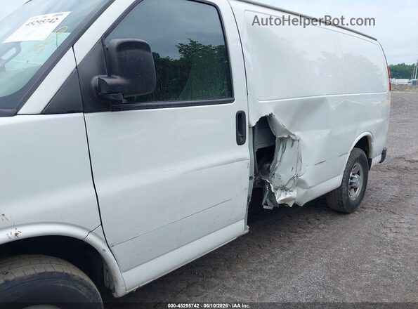 1GCWGAFF5H1133852 2017 CHEVROLET EXPRESS White წინა ხედი