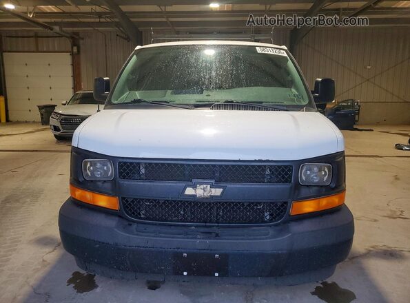 1GCWGAFF7H1133691 2017 CHEVROLET EXPRESS White Front view