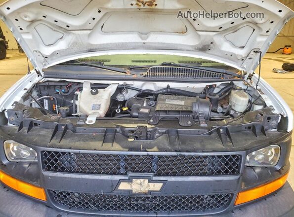 1GCWGAFF7H1133691 2017 CHEVROLET EXPRESS White Engine compartment view