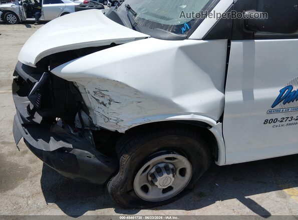 1GCWGAFF8H1128578 2017 CHEVROLET EXPRESS White Vista frontal