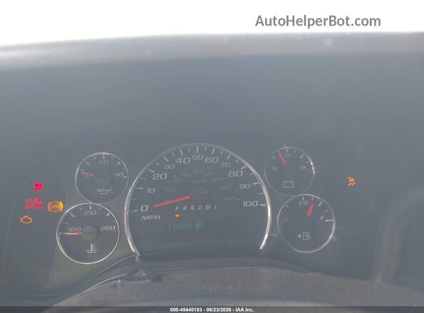 1GCWGAFFXH1113631 2017 CHEVROLET EXPRESS White Հետևի նստատեղերի տեսք