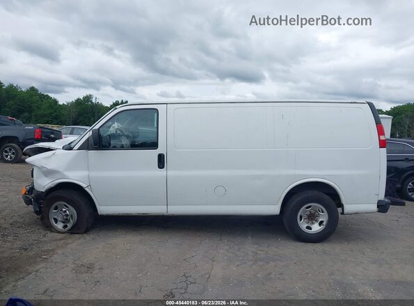 1GCWGAFFXH1113631 2017 CHEVROLET EXPRESS White 