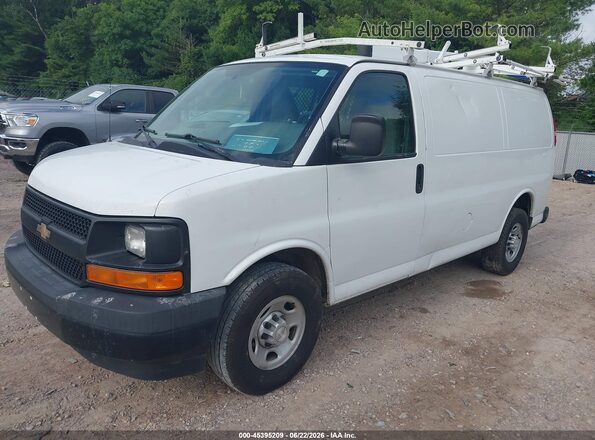 1GCWGAFFXH1223384 2017 CHEVROLET EXPRESS Белый Передняя левая четверть