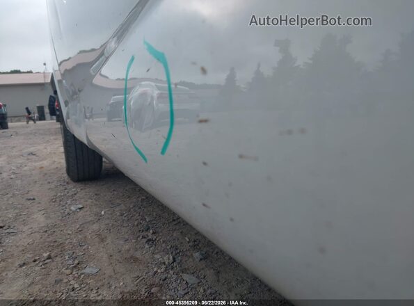 1GCWGAFFXH1223384 2017 CHEVROLET EXPRESS Белый 